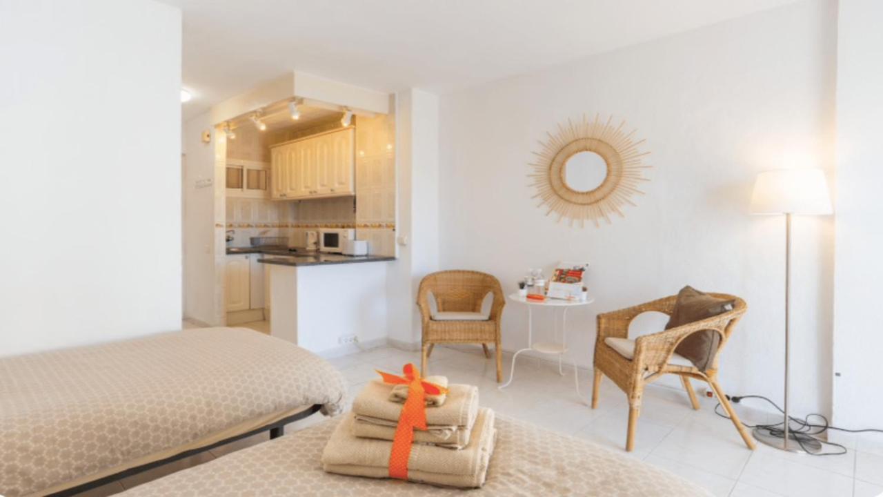 797 Holiday Rentals- Luminoso Estudio En Arroyo De La Miel เบนัลมาเดนา ภายนอก รูปภาพ